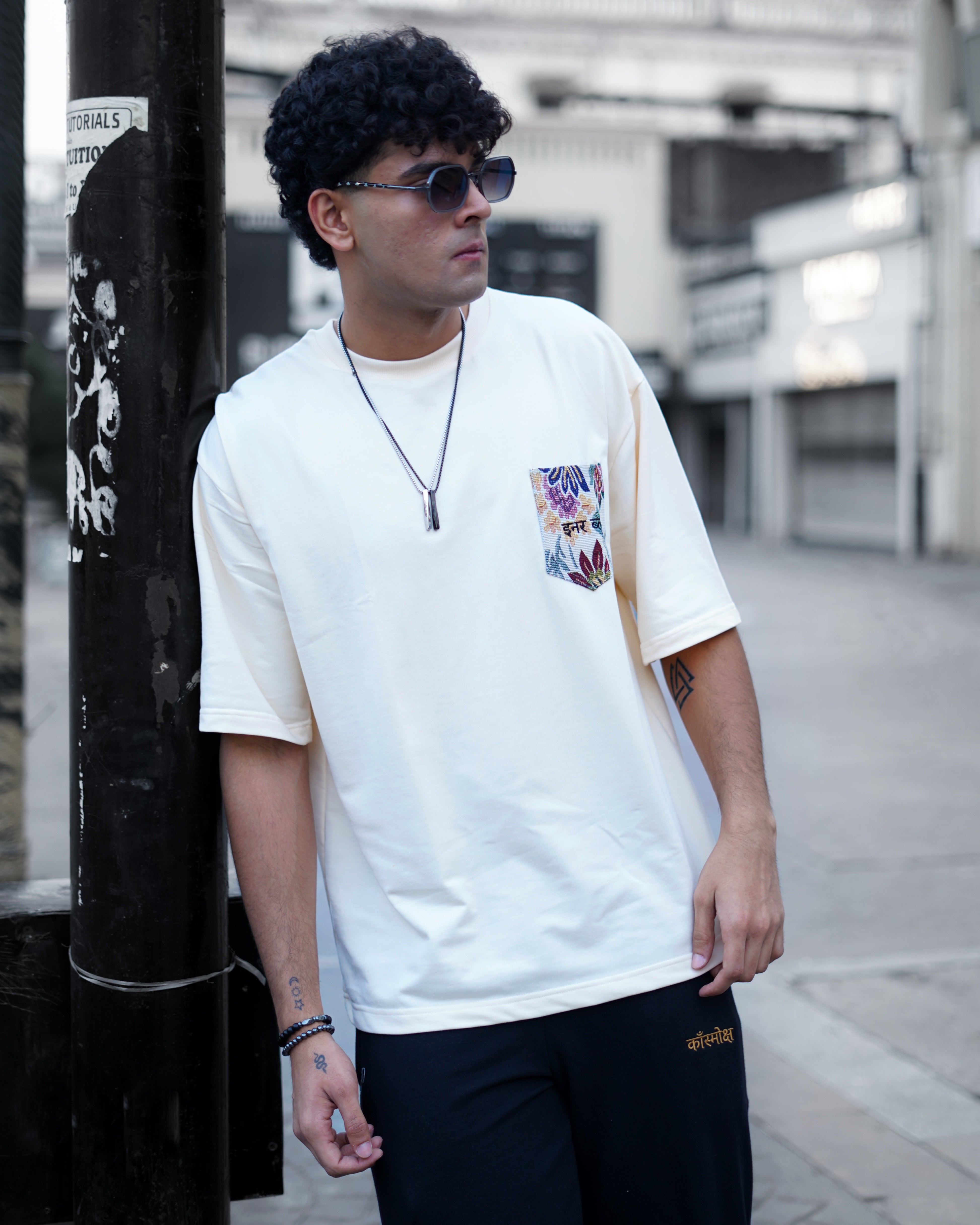 INNER BLOOM™ IVORY WHITE T-SHIRT