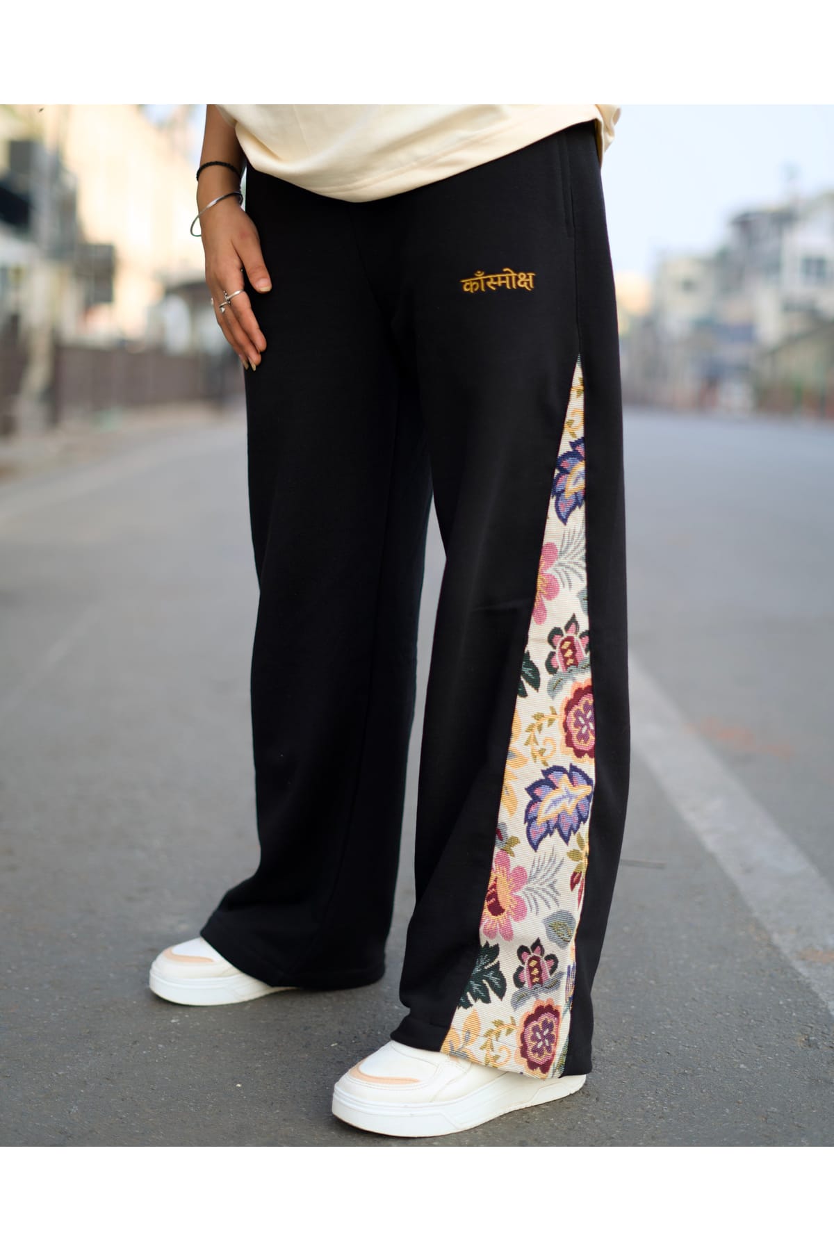 INNER BLOOM — BLACK OBSIDIAN STUDIO PANTS
