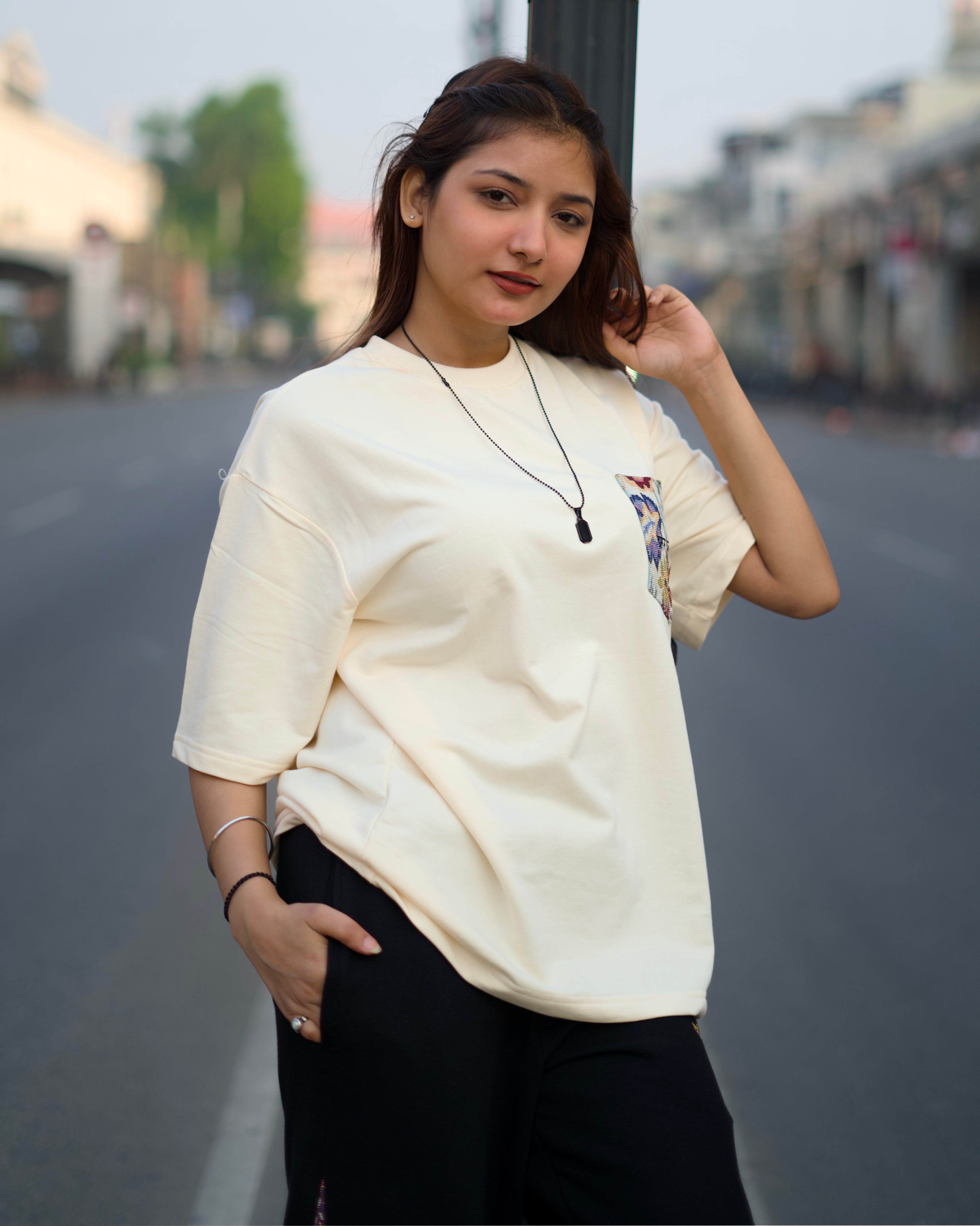 INNER BLOOM™ IVORY WHITE T-SHIRT