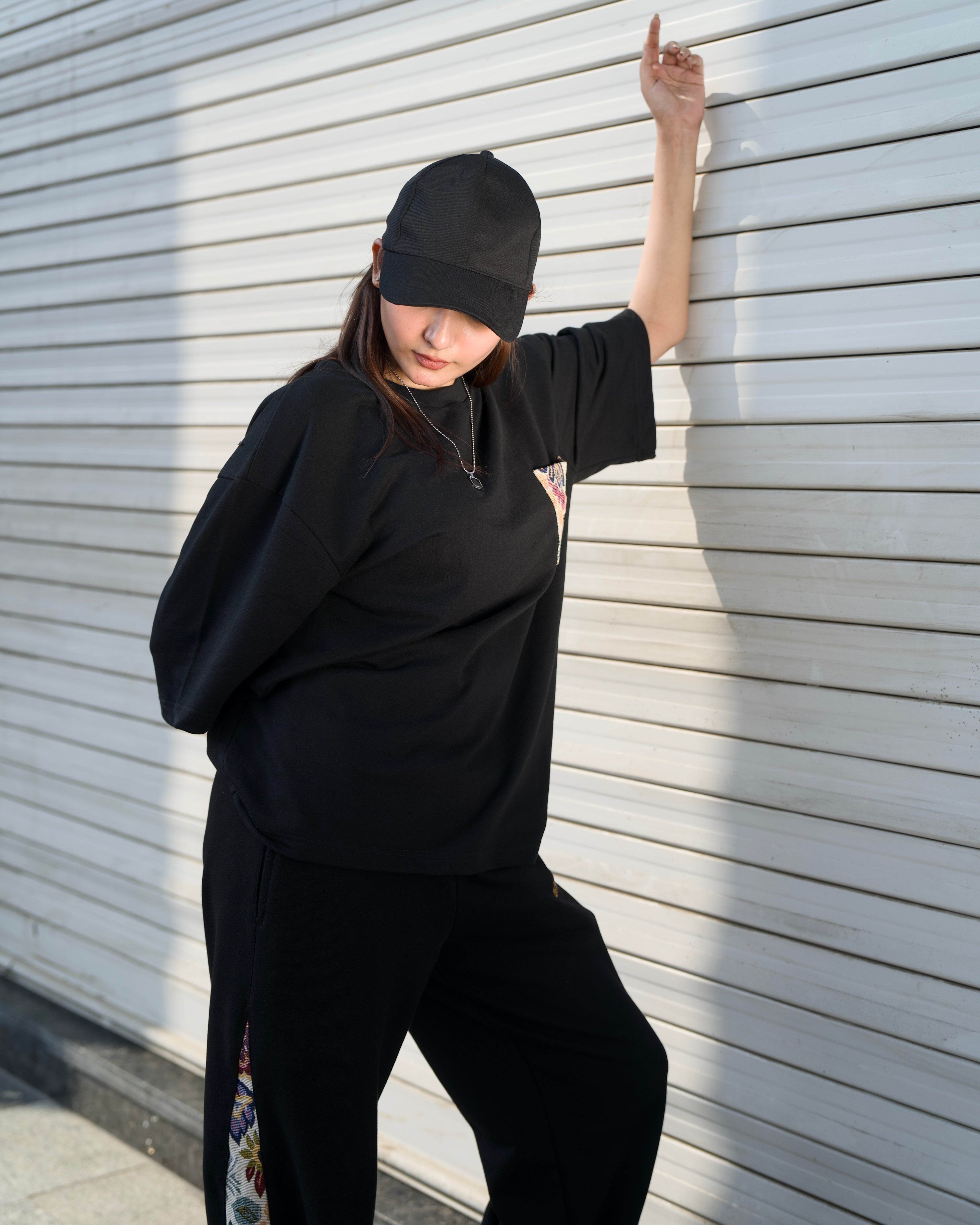 INNER BLOOM™ BLACK OBSIDIAN T-SHIRT