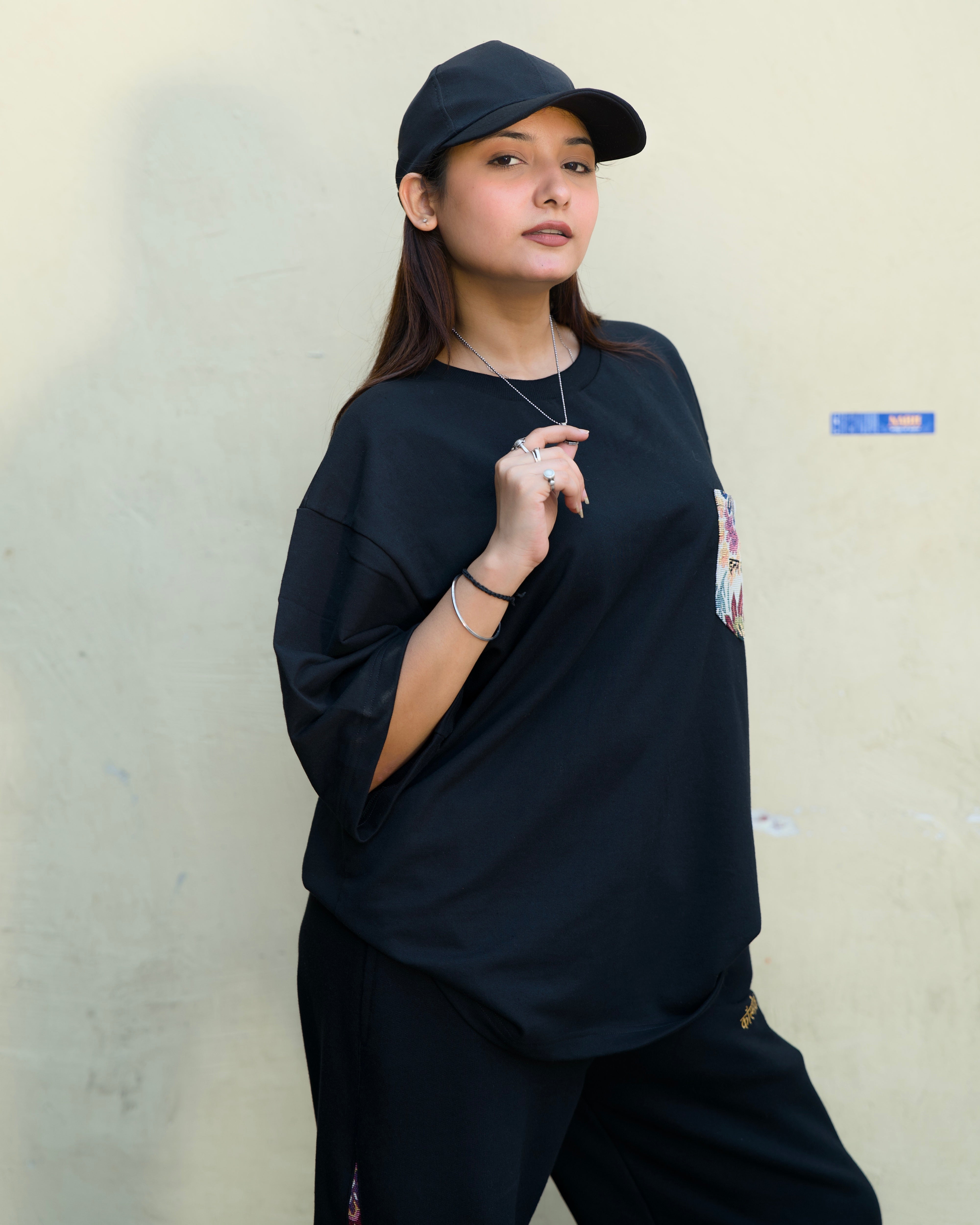 INNER BLOOM™ BLACK OBSIDIAN T-SHIRT