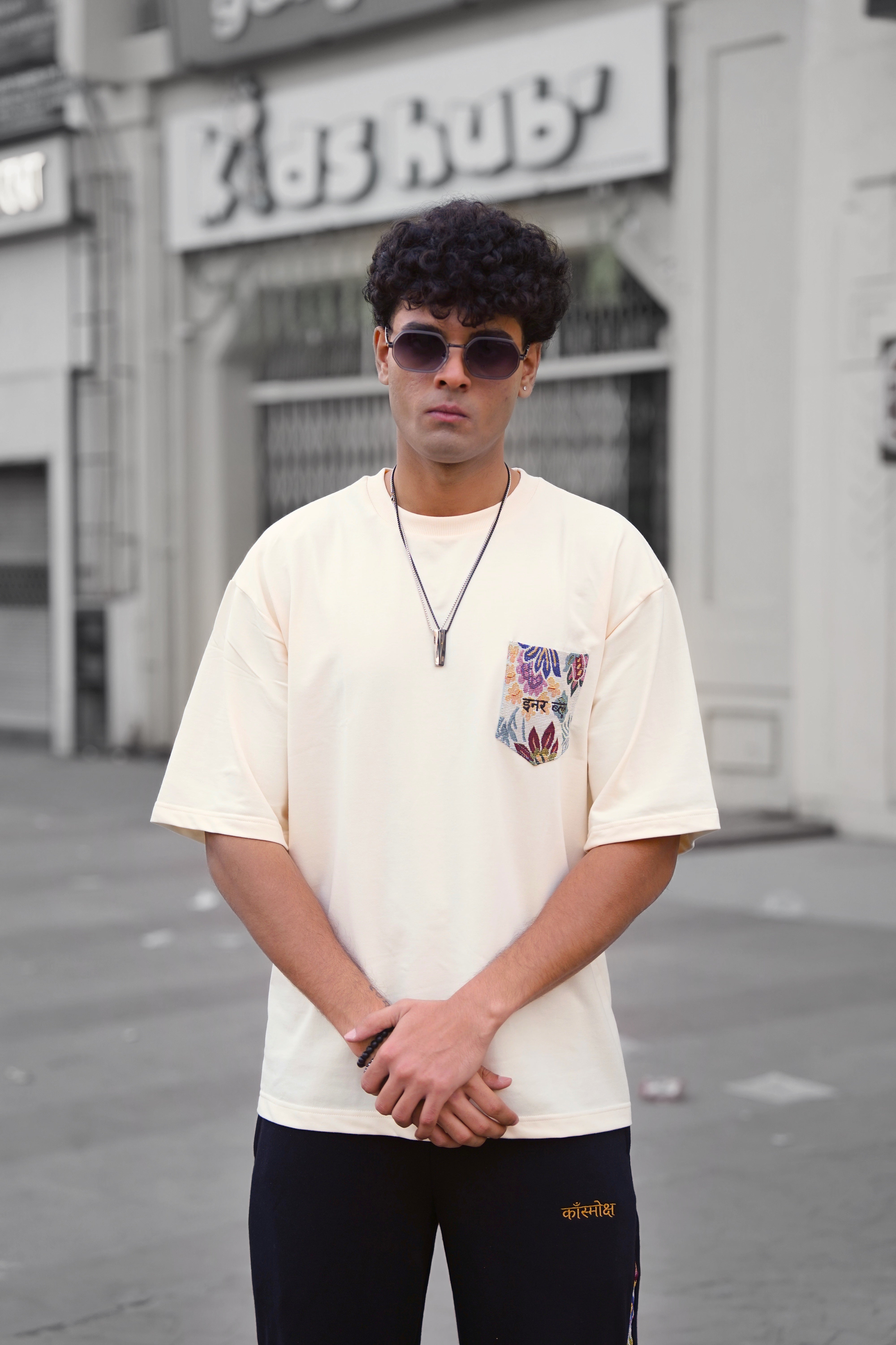 INNER BLOOM™ IVORY WHITE T-SHIRT
